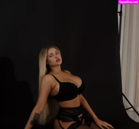 Merelin OnlyFans Thumbnail #F1wlXvTZx0