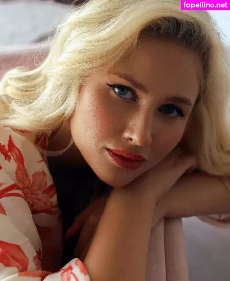 Merelin OnlyFans Thumbnail #NWJrEdYLNN