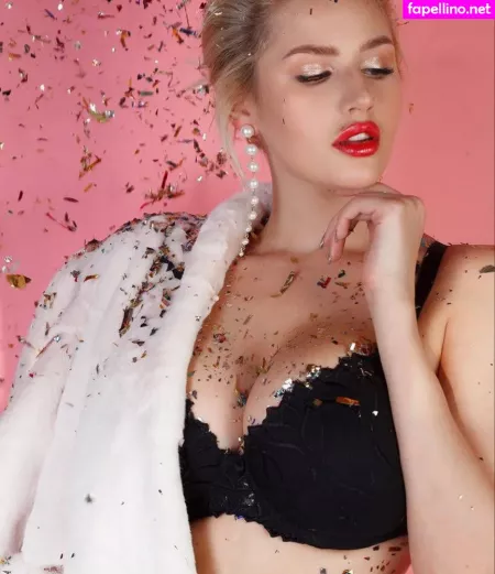 Merelin OnlyFans Thumbnail #yq6RBPIQ8X