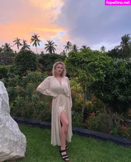 Merelin OnlyFans Thumbnail #zvXHnAVWnN