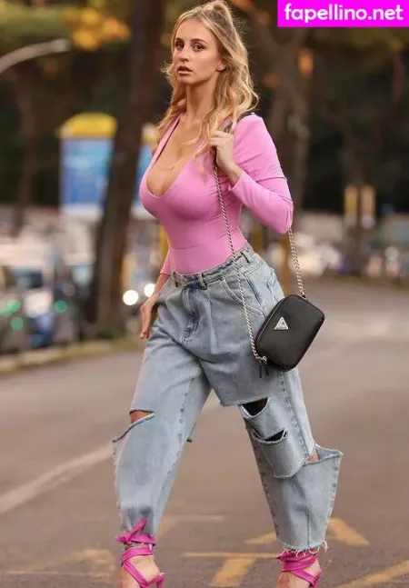 Meria Arreghini OnlyFans Thumbnail #HQRfPxm0SG