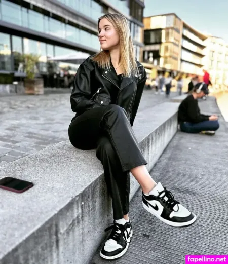 Merle Amlie OnlyFans Thumbnail #hwOvjFcEyS