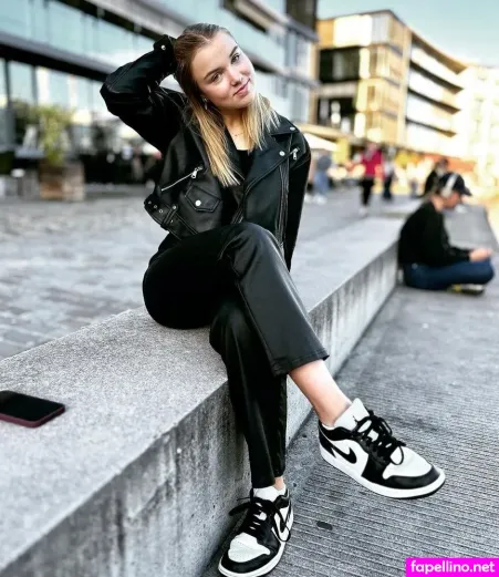 Merle Amlie OnlyFans Thumbnail #tduig10hCU