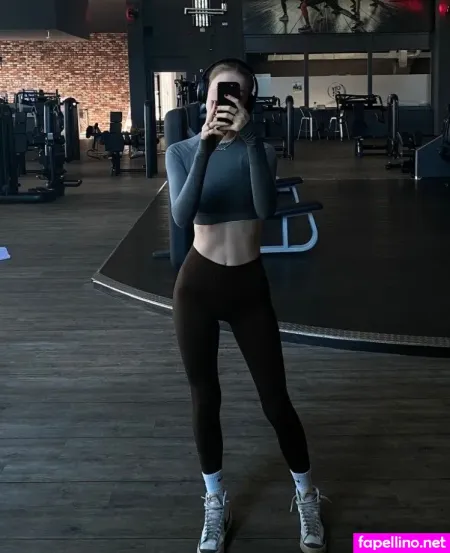 Merleperle OnlyFans Thumbnail #rGQ1v8lEn2