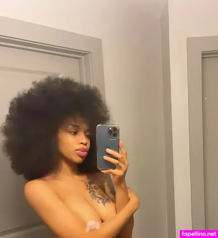 Mermaidpussie OnlyFans Thumbnail #CHKsz6svUc