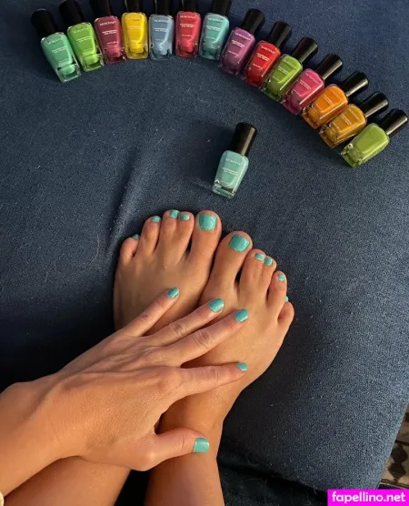 Mermaidtoes222 OnlyFans Thumbnail #dGa3tAyFqc