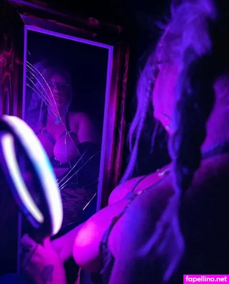 Mermaidxchimney OnlyFans Thumbnail #GNNCv4kmJS