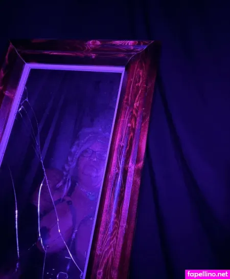 Mermaidxchimney OnlyFans Thumbnail #j4MeTXpVZi