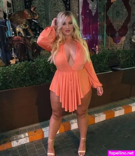 Merraeday OnlyFans Thumbnail #J4e41kXvP0