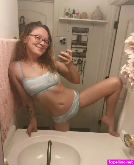 Merrellx OnlyFans Thumbnail #0yIenvzIWF