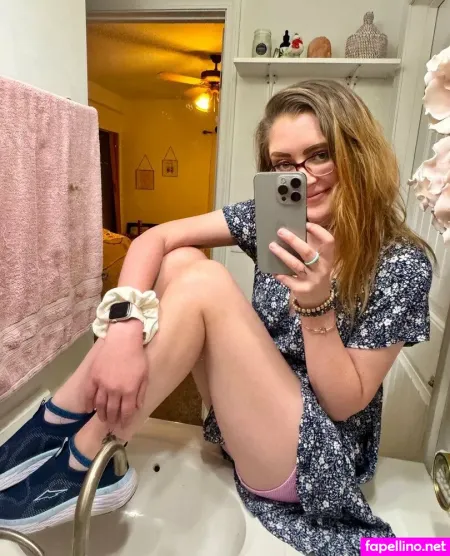 Merrellx OnlyFans Thumbnail #gXbCsTUzMm