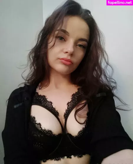 Merry Berry OnlyFans Thumbnail #HwcBX3Xuxy