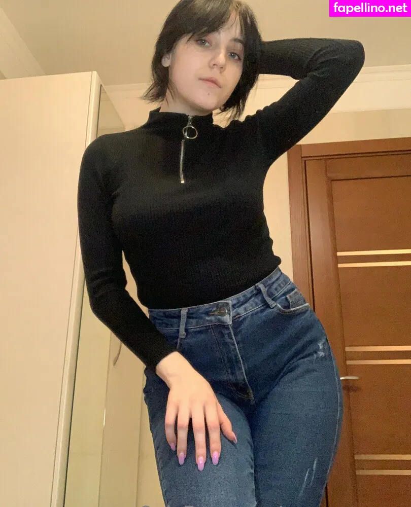 amyymarie118, merry_encyy Nude Leaked OnlyFans Photo #WiNghIOWzo