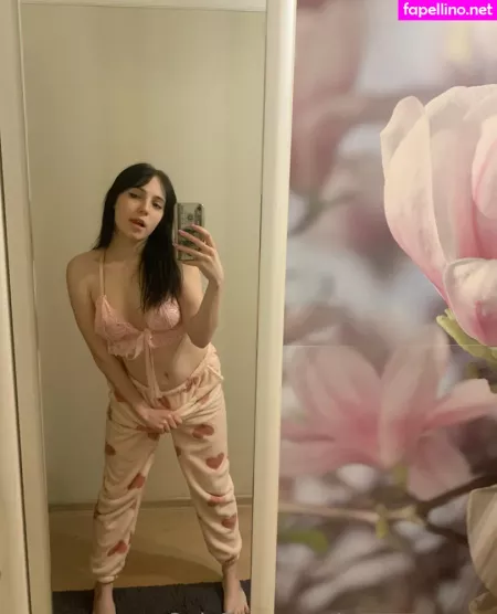 Merry Encyy OnlyFans Thumbnail #q2OivouqLi