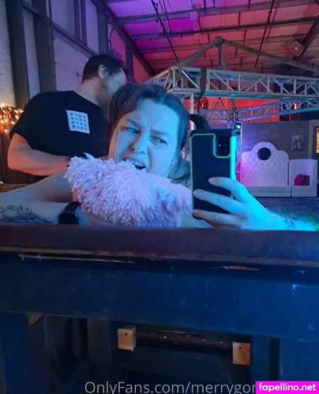 Merrygoroundsex OnlyFans Thumbnail #1rRbOhWBzy