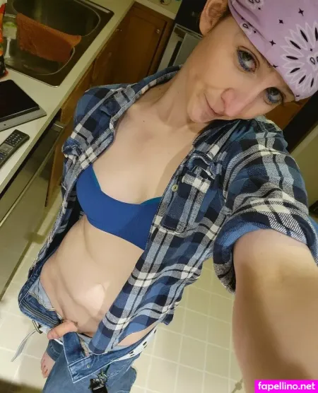 Merrysarahjane OnlyFans Thumbnail #CChhatu5nS