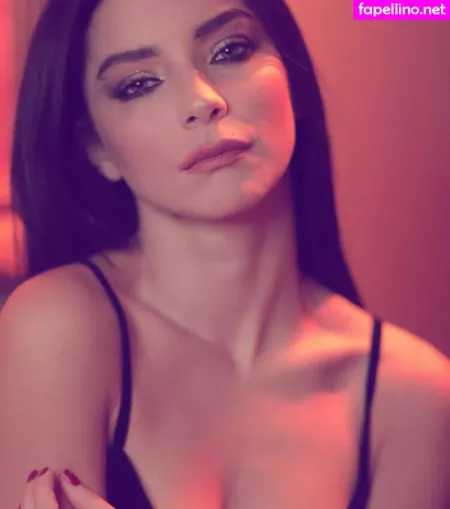 Merve Bolugur OnlyFans Thumbnail #iGxqFqPbaE