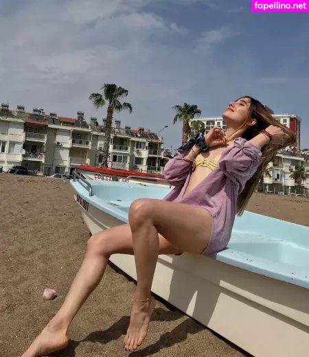 Merve Elmas OnlyFans Thumbnail #w5yls3f5hJ