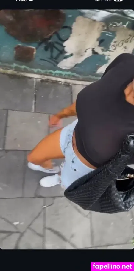Merve Ozkan OnlyFans Thumbnail #h5q5zHz29w
