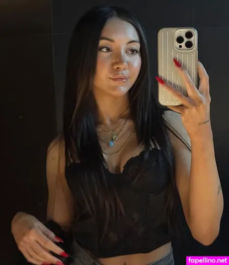 Merve Zkan OnlyFans Thumbnail #AigNMAh0eN