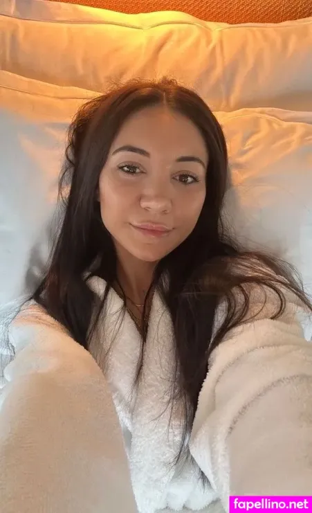 Merve Zkan OnlyFans Thumbnail #FB6Ruyq8eo
