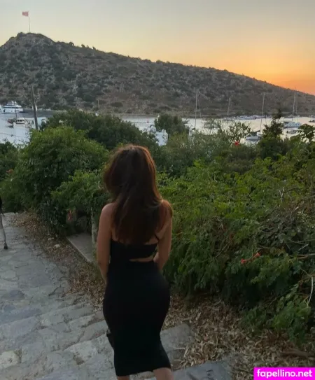 Merveulusoy OnlyFans Thumbnail #Pe7jH8Zjul