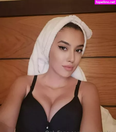 Meryconlae OnlyFans Thumbnail #W7HDvUVKZD