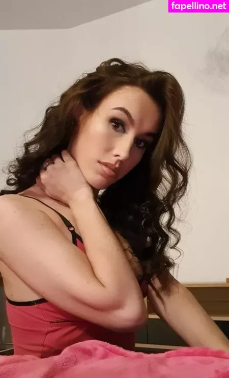 Merylinnau OnlyFans Thumbnail #xz2m0N6hp1