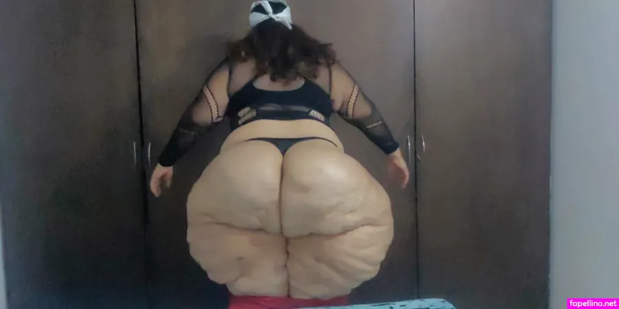 Merynavarro OnlyFans Thumbnail #UhGsSMZkJ2