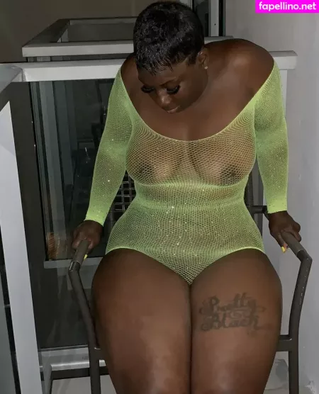 Meshasmedusa OnlyFans Thumbnail #A33sKa8k4W