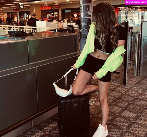 Meshi Malka OnlyFans Thumbnail #gaGcI8thnz