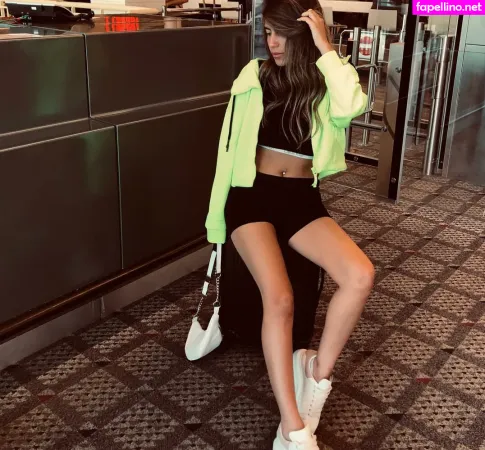 Meshi Malka OnlyFans Thumbnail #l8djOyyHfL