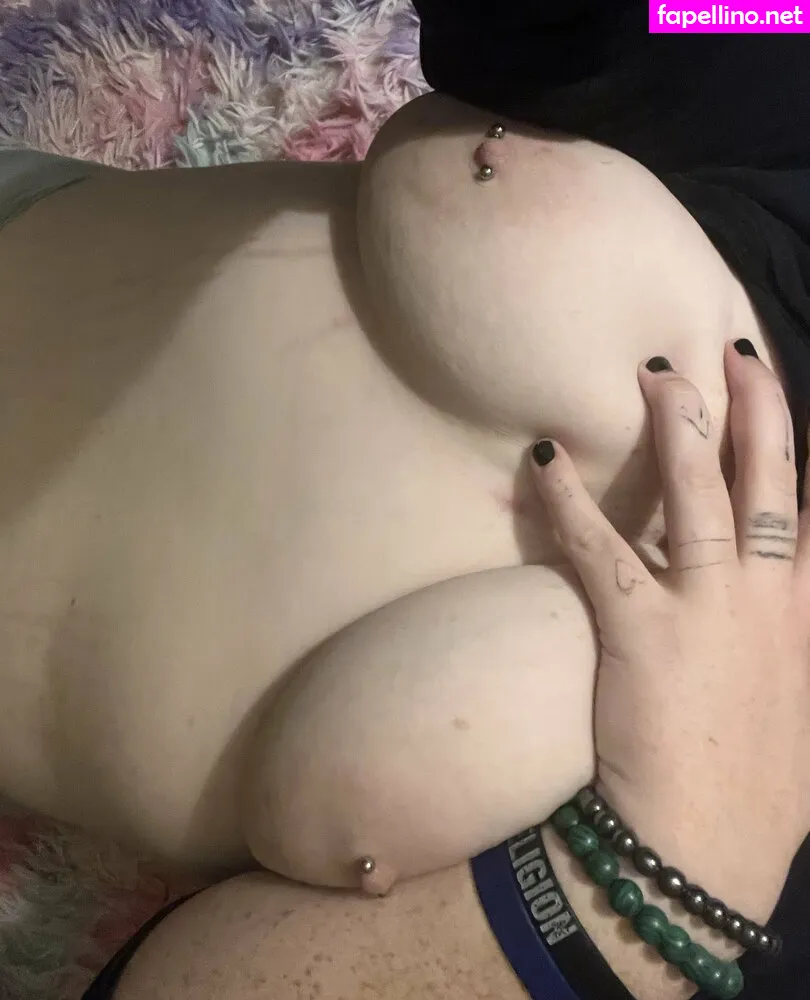 metalchick112, metallichick122371 Nude Leaked OnlyFans Photo #IZhVdlBt5a