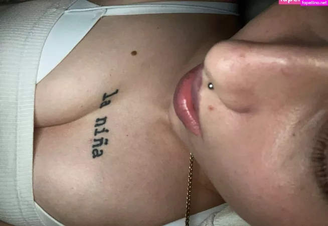 Metrikagyal OnlyFans Thumbnail #d5HA3vWiWO