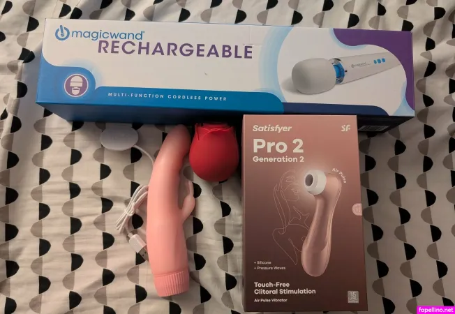 Mgcaitybee OnlyFans Thumbnail #Vt3ItdZ2Oz