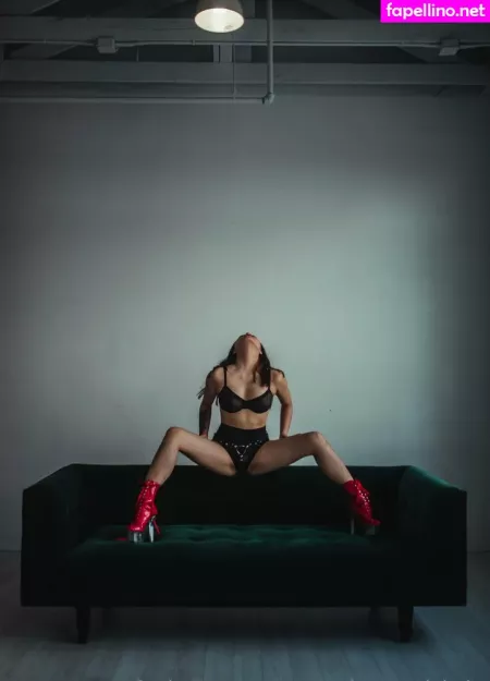 Mia And Lola OnlyFans Thumbnail #943Egas7ia