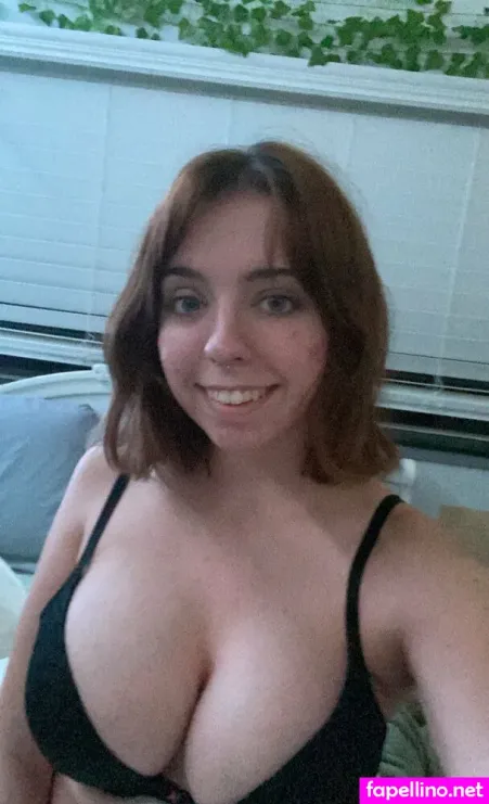 Mia Applez OnlyFans Thumbnail #kf01uuB0Ku