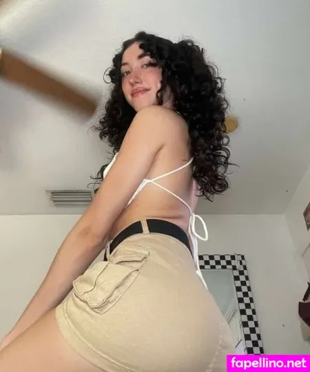 Mia Bellerina OnlyFans Thumbnail #n6uNc3lgVT