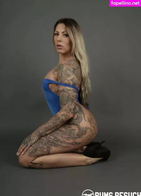 Mia Blow OnlyFans Thumbnail #3E4zwrLzMe