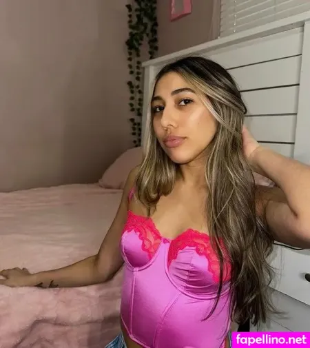 Mia Bosman OnlyFans Thumbnail #5IKVlMBneF