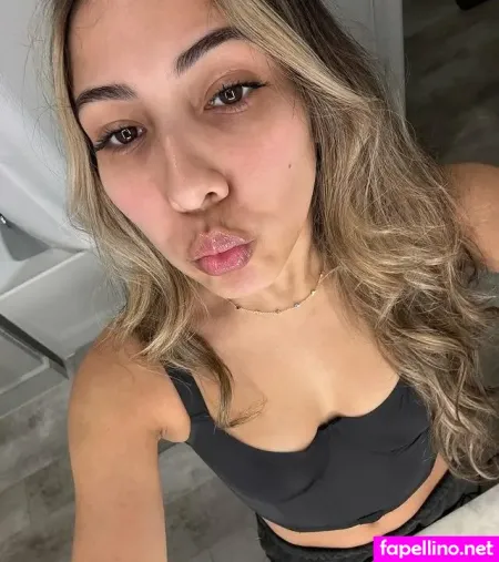 Mia Bosman OnlyFans Thumbnail #NbtFtzwRKj