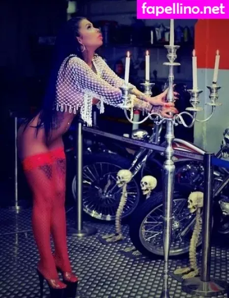 Mia Cherry 1 OnlyFans Thumbnail #HADc9d6z9P