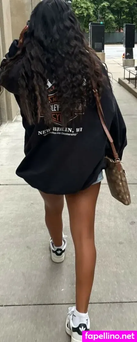 Mia Curran OnlyFans Thumbnail #3XkgHo3cek