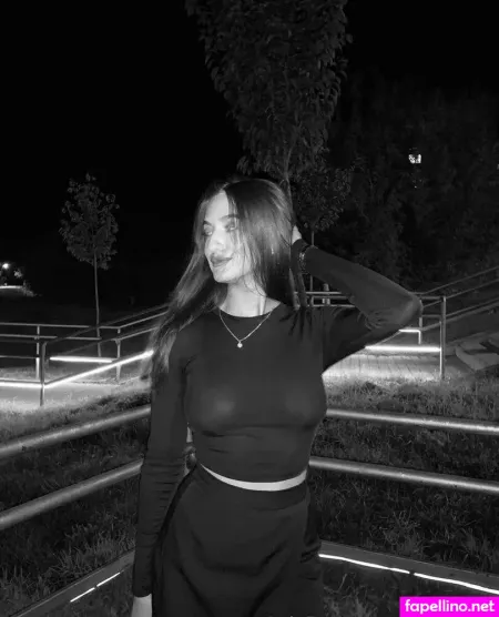Mia Evans OnlyFans Thumbnail #Db2F8zfuVi