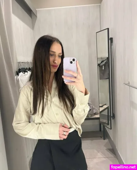 Mia Evans OnlyFans Thumbnail #k0q5EHPNqV