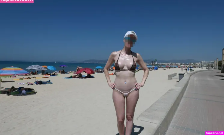 Mia Exhib OnlyFans Thumbnail #KIx8JSjLqS