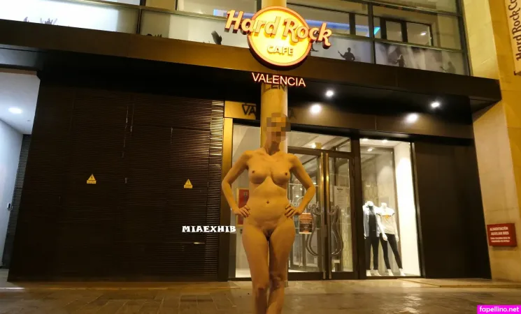 Mia Exhib OnlyFans Thumbnail #twCClfK9bk