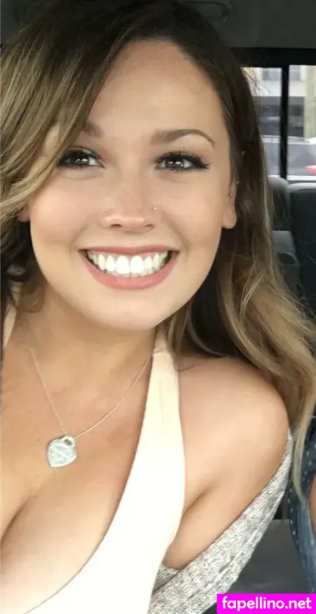 Mia Flippo Main Profile Photo