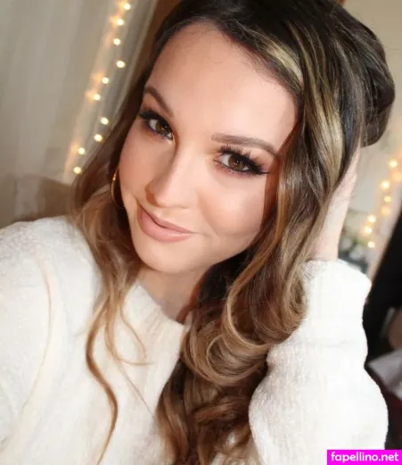 Mia Flippo OnlyFans Thumbnail #iX8HWoyJwb