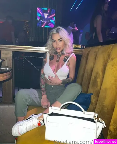 Mia Foxybae OnlyFans Thumbnail #0GzyhBJRa6